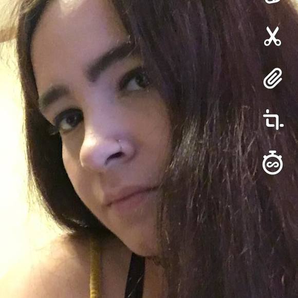 Meet your Posher, Mae - Picture 1 of 1